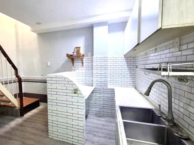 Hẻm đẹp 3m thông bàn cờ gần emart 2- 4x11, 2 tầng đúc , sổ a4, hoàn công đủ, khu an ninh dân trí - 2