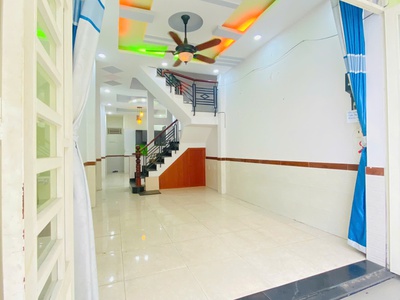 Bán nhà gần công viên làng hoa, hẻm xe hơi, 51m2, 2 tầng - dọn vào ở ngay - nhỉnh 5ty6 1