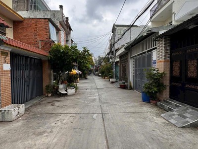 Bình tân, nhà 1 lầu đúc thật btct, hẻm 7m thông, ô tô đỗ cửa, gần đường bình trị đông, lê văn quới, 4