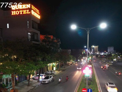 Nhà 2 lầu trung tâm tp tuy hòa, đường hùng vương, khu kinh doanh sầm uất đối diện cụm ngân hàng 1