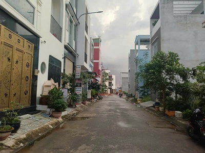 Sót lại lô đất hồ văn long  hẻm nhựa 7m khu vip nhà lầu 63m2 khu vực xây 4tầng 3 tỷ5 1