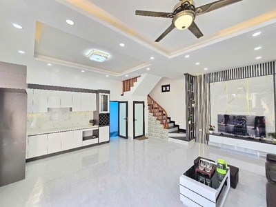 Loanh quanh 4 tỷ có ngay nhà đẹp 4 tầng dtsd 60m-  tứ hiệp trung tâm thanh trì 2
