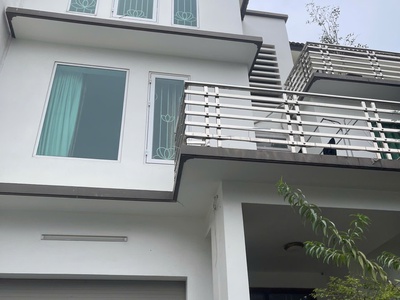 Bán nhà biệt thự băng 2 đường phạm văn đồng, Tích Sơn, Vĩnh Yên, Vĩnh Phúc. Giá chỉ 6,5 tỷ 4
