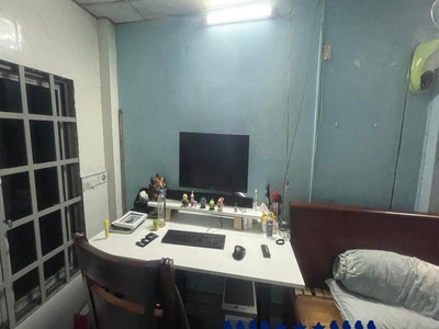 Bán nhà sổ hồng riêg thông đường Đặng Văn Bi, Quận Thủ Đức Chỉ có 2 ty 9999 2 tầng 3 pn 2 wc. 3