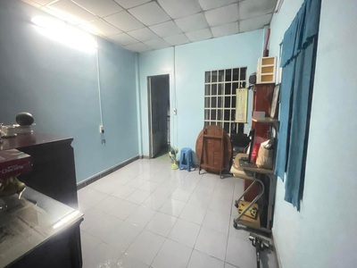 Bán nhà sổ hồng riêg thông đường Đặng Văn Bi, Quận Thủ Đức Chỉ có 2 ty 9999 2 tầng 3 pn 2 wc. 2