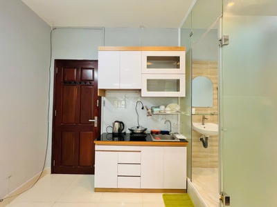 Studio ban công thoáng khu dân cư ven sông Quận 7 3