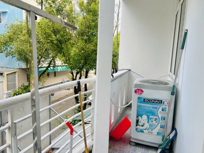 Studio ban công thoáng khu dân cư ven sông Quận 7 8