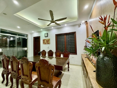 Hiếm  bán nhà hàng cót, 61m2 x 4 tầng, mặt tiền 3.6m, 24.8 tỷ, gần mặt phố, kinh doanh đỉnh 1