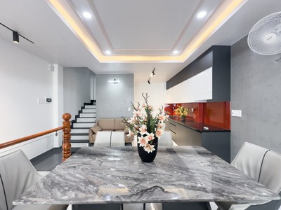 Hẻm ô tô   gần ubnd quận, gò vấp   ngang 4.6m - 55m  - 5pn 6wc   giá chỉ 10.5 tỷ tl 1