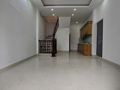 Hot hot hot     nhà đẹp    thạch bàn   lô góc cực thoáng .ô tô đỗ ngày đêm 1