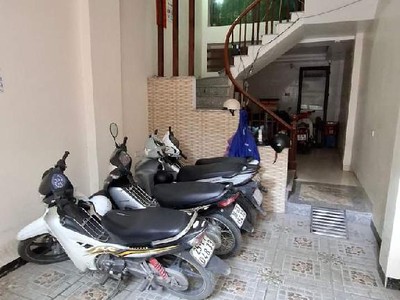 Nhà 300 nguyễn xiển-tân triều-6 tầng-8 phòng-20tr/tháng-ô tô giá 7 tỷ 2