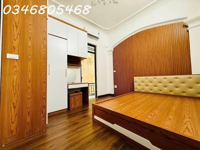 Loanh quanh hơn 9 tỏi  có ngay 1 căn nhà mới 50m,4t,5m mt tại láng hạ, đống đa, full nội thất xịn 1