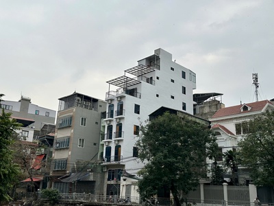 Siêu phẩm  tòa apartment mặt hồ 96m2 x 30p tại hoàng ngân - dòng tiền 1,85 tỷ/năm - tin thật 100. 0