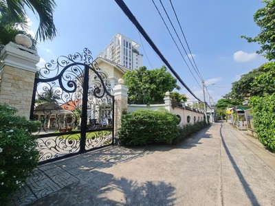 Bán nhà 4 tầng ngay tttm gigamall, 156m2, hiệp bình chánh, thủ đức -  chỉ 11,9 tỷ 0