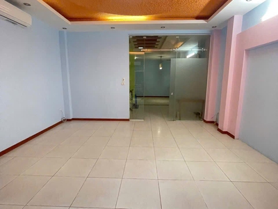 Cho thuê nhà đường Cầu Giấy phường Quan Hoa 35m - 5T giá 12tr, nhà đẹp, cách phố 70m 0