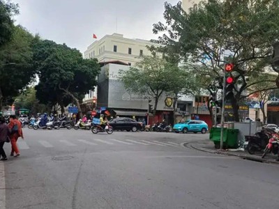 Bán nhà mỗ lao phân lô vỉa hè, giá tốt nhất, 2 mặt thoáng ô tô tránh, 55m2, giá 12.4 tỷ 0