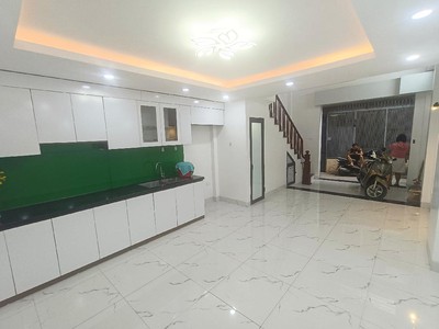 Bán nhà thanh xuân ngõ 1 bùi xương trạch 7.65 tỷ, 38m2, mt 5m, ở ngay, gần hồ điều hòa 0