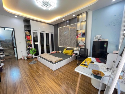 Bán nhà chính chủ gara ô tô- phân lô ô tô tránh phố tân mai 3
