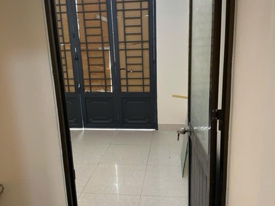 Hẻm 994 huỳnh tấn phát quận 7 -  nhà sổ riêng 2 tầng - giá 3ty3. 3