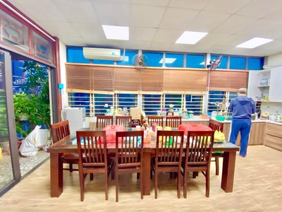Tây hồ - ô tô - gần hồ - 65m   5 tầng - mặt tiền đẹp - chỉ 12.x tỷ 1