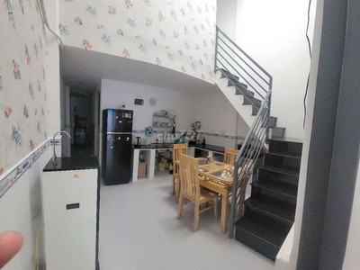 Chính chủ bán gâp nhà trệt lầu 56m2 ngay bến xe bus hiệp thành, chỉ 3.2ti 0