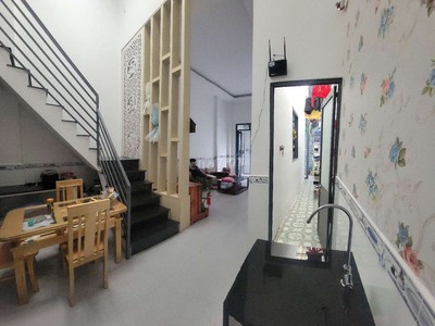 Chính chủ bán gâp nhà trệt lầu 56m2 ngay bến xe bus hiệp thành, chỉ 3.2ti 1