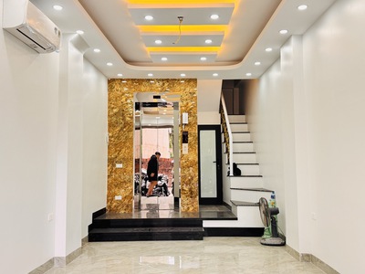 Nguyễn khánh toàn nhà mới 42m2 x 6t thang máy, ô tô 10m chỉ 10 tỷ 9 0