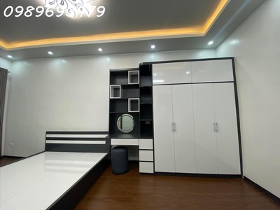 Nhà đẹp đón tết, ngõ đường láng, đống đa 40m, mt:6m, giá: 6.25. tặng 110 nội thất xịn. 3