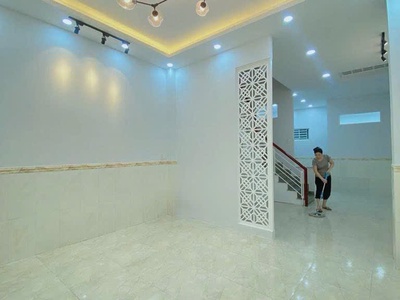 Hẻm ba gác thông - nhà kiên cố 40m2 - ngay sát lê đại hành quận 10 3