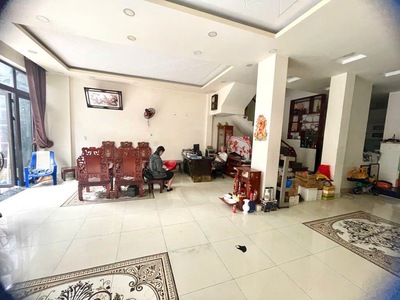 Hoàng Hoa Thám Tân Bình, 4 tầng 140m2 hxh vào nhà chỉ 16 tỷ 2