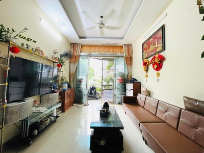 Bán nhà phố tây sơn, đống đa, hà nội dt 40m2, xây 4 tầng. giá chào 4.8 tỷ có thương lượng 0