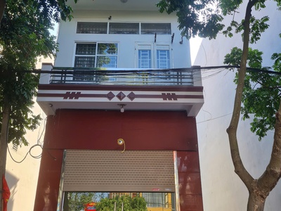 Bán nhà 3 tầng đường võ nguyên giáp, phường tân mỹ, tp bắc giang. 90m2, mt 4,5m. giá 4,2 tỷ 0