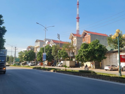 Bán nhà 3 tầng đường võ nguyên giáp, phường tân mỹ, tp bắc giang. 90m2, mt 4,5m. giá 4,2 tỷ 4