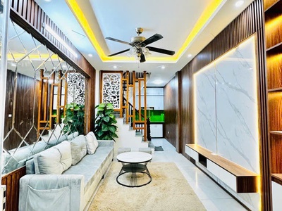 Bàn nhà ngọc thụy -long biên -ngõ nông ô tô đỗ , full nội thất  dt 44m x 5 tầng giá nhỉnh 6 tỷ  tl 1