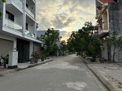 Bán lô góc 2 mặt đường TDC Sân Bay, Tràng Cát dt 67,7m2 đường nhựa 6m. 1