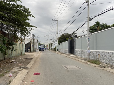 Bán Kho Xưởng Đường Quốc Lộ 1A Quận Bình Tân.DT:1646m2.Giá 85 tỷ 1