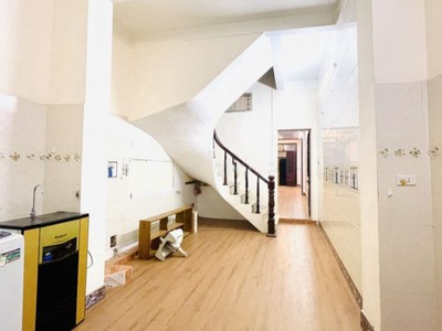 Cho thuê nhà  ngõ ô tô, kinh doanh Mai Dịch Cầu Giấy 68m, 2 tầng1tum giá 13.8 triệu 0