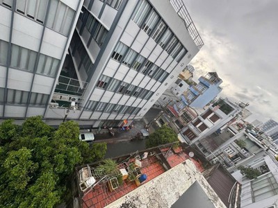 Bán nhà đường ni sư huỳnh liên gần chợ tân bình, giá rẻ, 350m2, 4 tầng 0