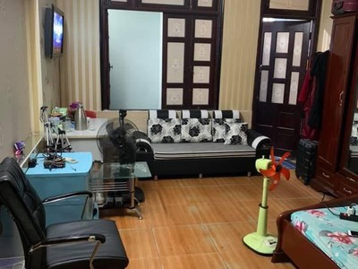 Bán gấp nhà hxt nguyễnthếtruyện, q.tp 3 tầng, 8x16m, 5pn rộng rãi, gần cv tiện kd 3