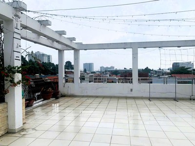 Cho thuê nhà 5 tầng 6pn 1000m2 đường hoàng diệu 2 - linh chiểu 2