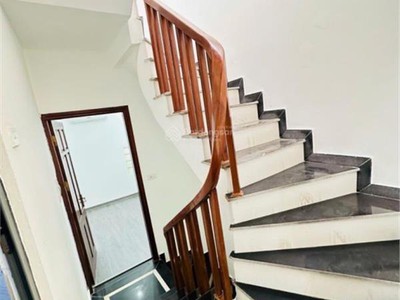 Bán nhà 5 tầng full thiết kế bên trong xịn, số đẹp, ngõ 276 đại từ, h.mai hn, dt35m2 x5 tầng giá 3
