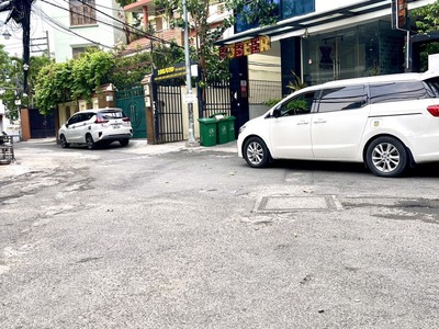 Bán nhà hxh 12m ni sư huỳnh liên - ngay bàu cát - đồng đen, 5x20m, 5t - 5pn, 16.5 tỷ. 0