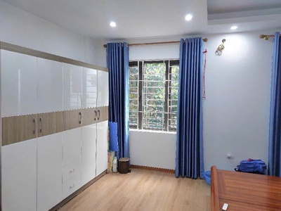 Bán nhà thượng thanh- long biên. diện tích 33m, mặt tiền rộng nhà 5 tầng thiết kế hiện đại. ngõ 2