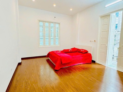 Mặt ngõ lô góc đội cấn ba đình diệc tích 50m 4 tầng 4 ngủ nhà đẹp view thoáng ở ngay nhỉnh 9 tỷ lh 1