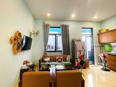 Tin được không, nhà gấp bán, p lô cao cấp, xe hơi trong nhà, ngang 5.2m2, q2, chỉ 7ty hơn. 4