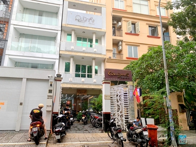 Cho thuê nhà 35 Trần Quang Khải, Tân Định, Q1. 9 Tầng, PCCC, thang máy, DT1200m2 chỉ 180tr 0