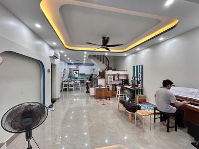 SIÊU PHẨM NHÀ TUYỆT ĐẸP.Lại Phù hợp Kinh doanh Nhà mặt đường Đằng Hải Cần bán 6