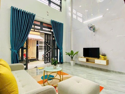 Nhà mới cực xinh 1 trệt 1 lửng 1 lầu full nội thất ngay bệnh viện q12 2