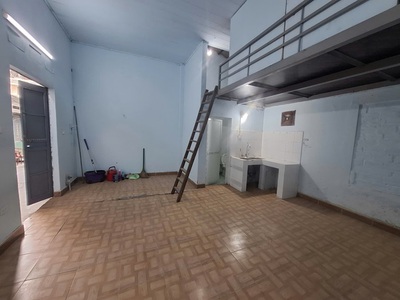 Bán nhà c4 ngõ 75 ngọc thuỵ. 32m x 5m, phân lô, vuông vắn, oto vào nhà chỉ 3 tỷ 6 có tl. lh 2