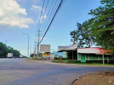 Bán mặt bằng kinh doanh 2 mặt tiền nằm ngay quốc lộ 1a, tp long khánh , tỉnh đồng nai 2